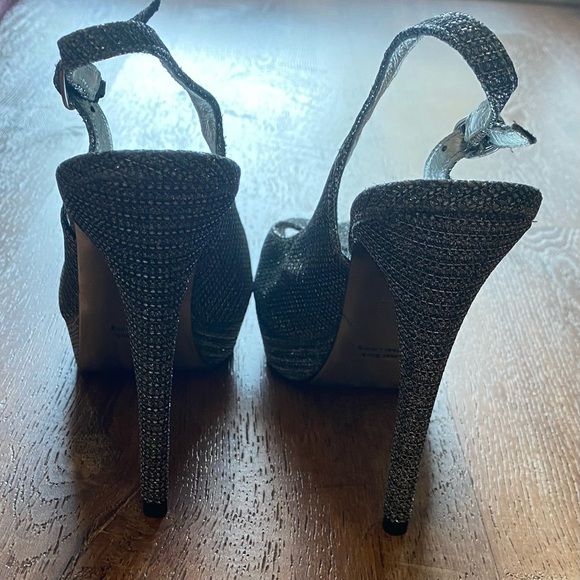 Adrianna Papell RITA Metallic Peep-Toe Sling-Back  Platform. Gently worn. - Picture 3 of 5
